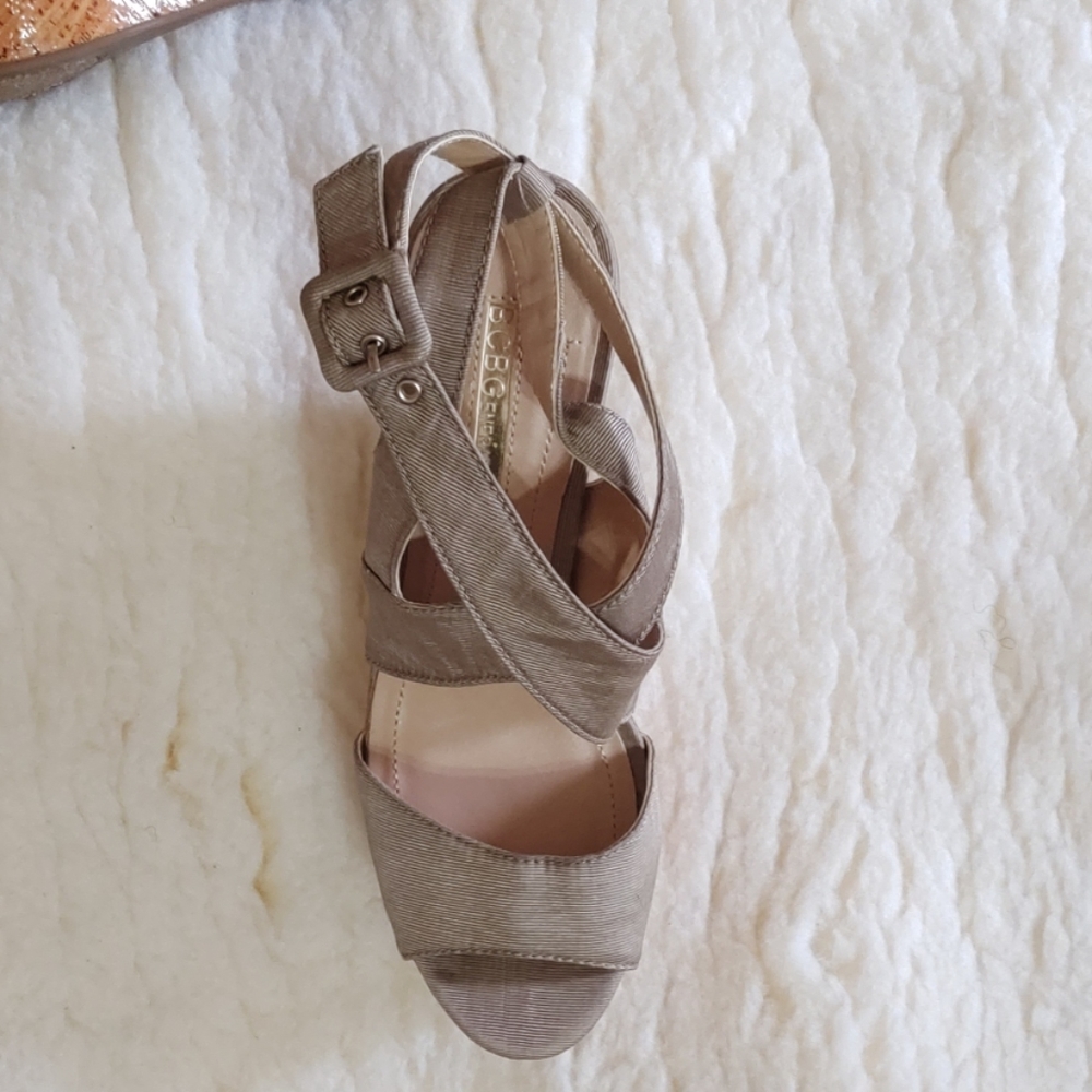 BCB Generation Taupe Wedges